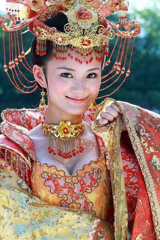 薛平贵与王宝钏 2012,传奇爱情故事的新篇章